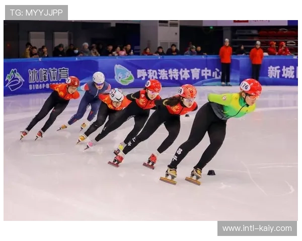 栈桥冬泳赛成市南区经典赛事，近150名选手参与